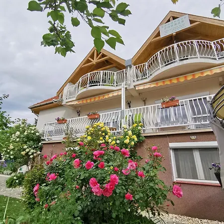 Apartment Forras *
